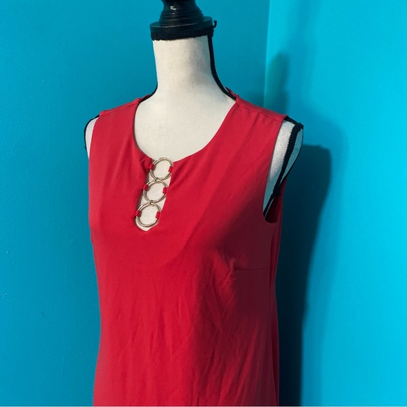 NWT JM Collection S Solid Red Sleeveless Shift Dress Circle Chain Neck Detail - Picture 2 of 5